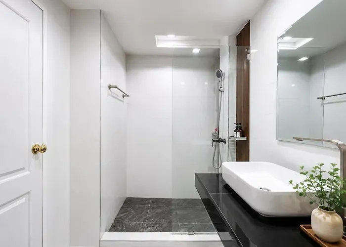 Modern Cityscape1br - Ultra Fast Wifi - Bts On Nut Apartment *